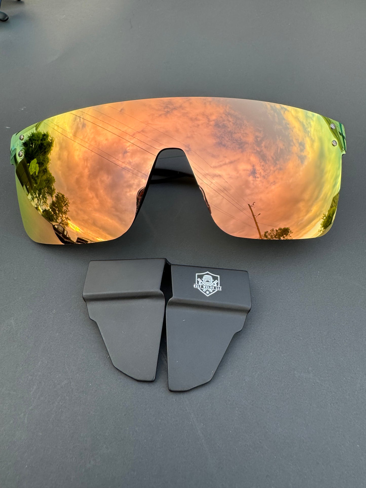 Picture of what glasses look like outdoors